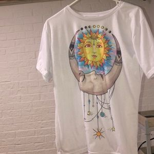 really comfortable sun/planets/moon white shirt!
